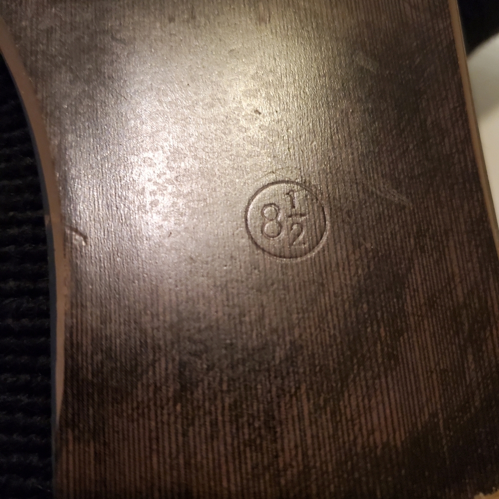 BY PAIGE Black Cream Needlepoint Fox & Wreath Slip-On Loafers Flats Women's 8.5 - Picture 10 of 11